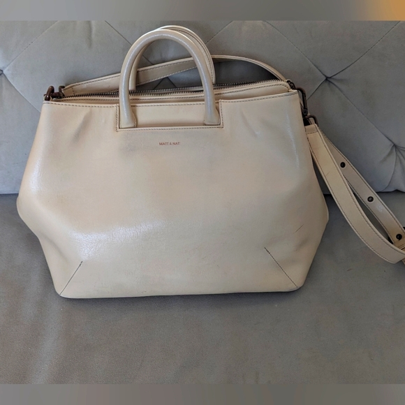 Matt & Nat Vegan Leather Large Laptop Bag in Cream - Picture 1 of 6